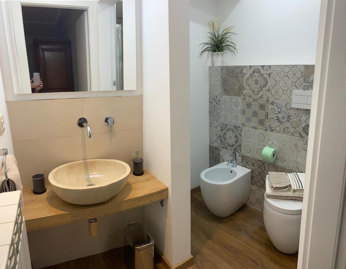 La Casa Di Campagna Sul Garda Puegnago Exterior foto